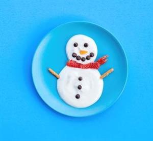 Eat Pretty Snowman Snacks